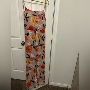 Floral jumpsuit with straps!